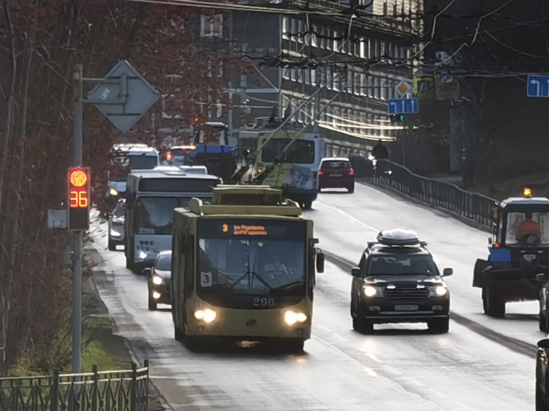 На Кольском проспекте в Мурманске восстановили движение троллейбусов Троллейбусы