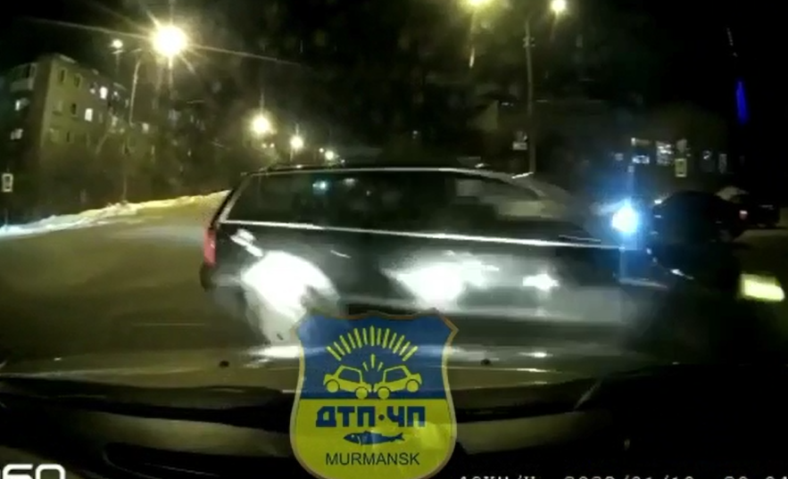 Момент ДТП в Мурманске попал на видео ДТП