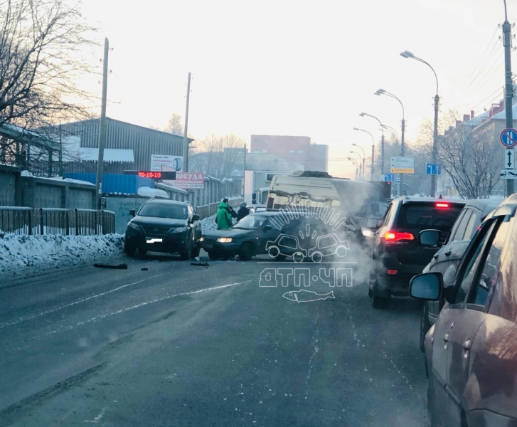 В Мурманске столкнулись автомобили ДТП