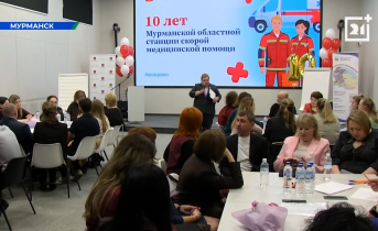 В столице Заполярья чествуют сотрудников скорой помощи Медики