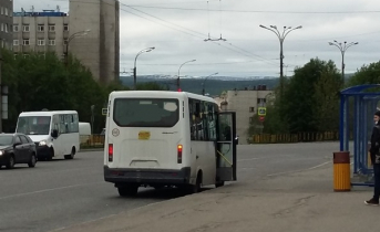 В Мурманской области пассажирке автобуса угрожали убийством Автобус