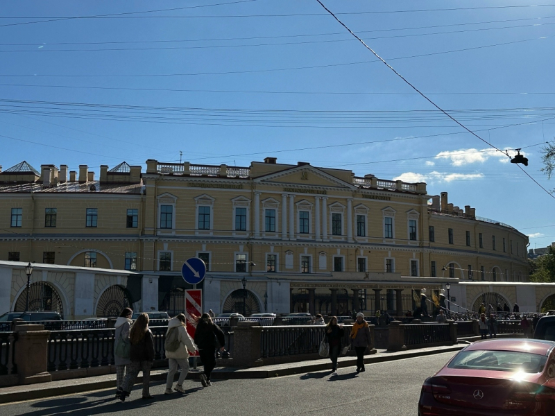 Мужчина устроил стрельбу во время конфликта с подростками Санкт-Петербург