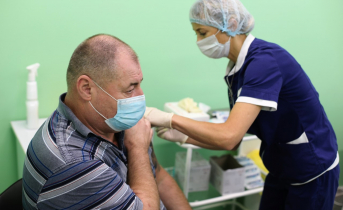 В ММТП идет вакцинация от COVID-19 Вакцинация