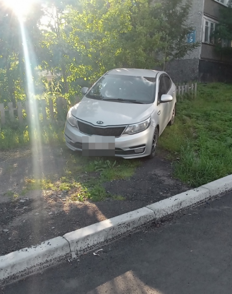 Водитель в Мурманске попал в странную ситуацию Машина