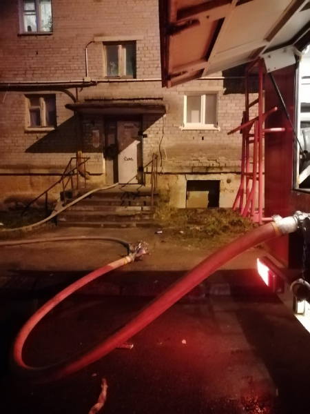 В жилом доме в Мурманской области произошел серьезный пожар Пожар