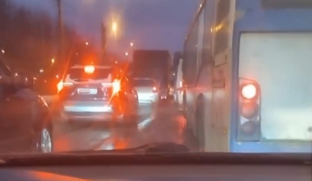 Мурманск встал в огромной пробке Пробка