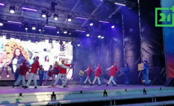 В центре Мурманска отгремел праздничный концерт Концерт