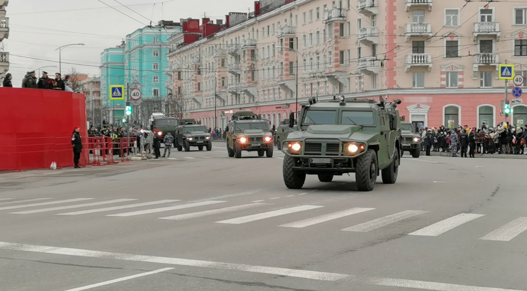 Праздник в Мурманске Парад