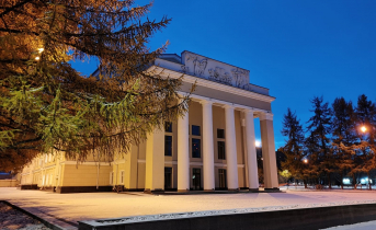 Что будет работать в нерабочие дни в Заполярье Здание