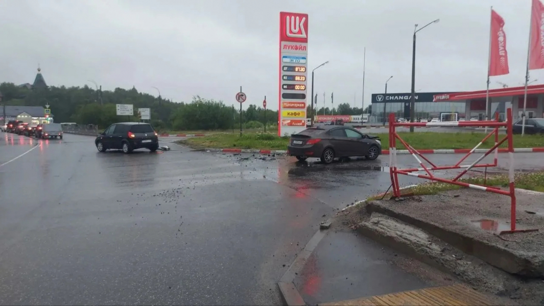 На Кольском проспекте в Мурманске в ДТП пострадала женщина ДТП