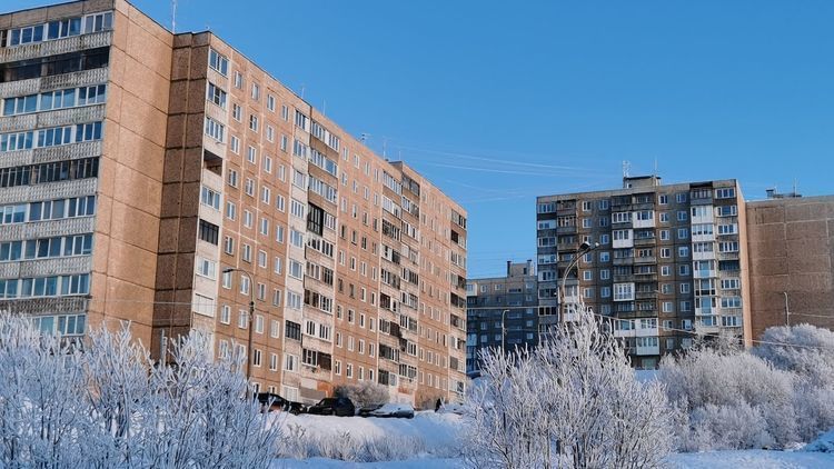 Стала известна стоимость самой дешевой квартиры в Мурманске Дом