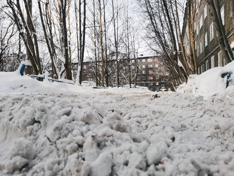 В Мурманске обратились к водителям Снежная каша