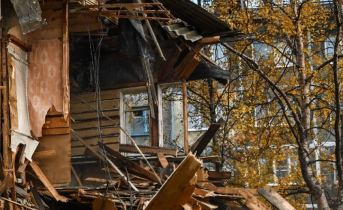 В Мурманске снесли ещё один дом В Мурманске снесли ещё один дом