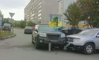 После ДТП в Мурманске у автомобилей отвалились номера ДТП