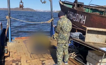 Два человека погибли в результате крушения судна в Баренцевом море Следователи