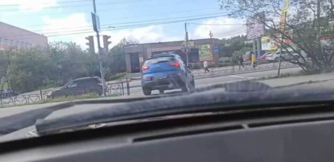Нарушитель