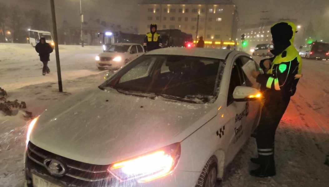 Масштабные проверки прошли в Мурманской области Рейды