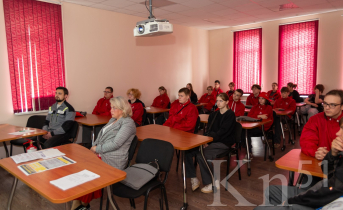 К работе в Кольской ГМК приступают трудовые отряды школьников К работе в Кольской ГМК приступают трудовые отряды школьников