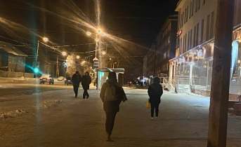 Мама засудила несовершеннолетнюю дочь в Мурманске Мурманск
