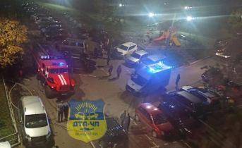 10 человек эвакуировали из жилого дома в Мурманске во время пожара Пожар