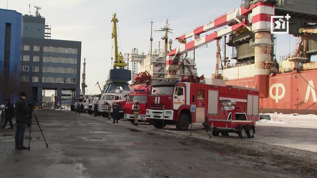 В Мурманске тушили «пожар» на ледоколе учения в Мурманской области
