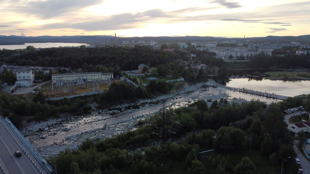 Рыбаки оккупировали реку в Кандалакше, фото Река Нива