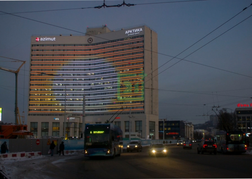 Искусственное солнце появилось в центре Мурманска Здание