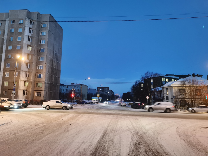 Поездка в такси едва не закончилась трагически для мурманского водителя Машины