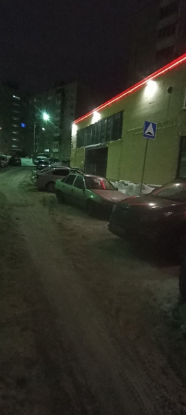 Парковка в Мурманске Машины