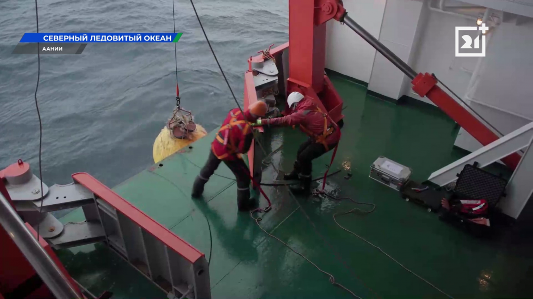 Из Северного Ледовитого океана вытащили буйковую станцию Море
