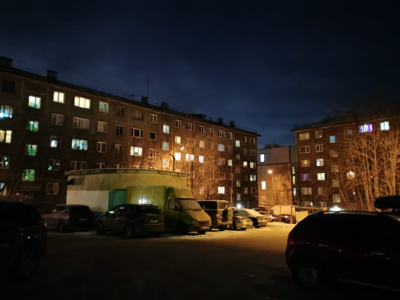 Возмущенные северяне обратились к водителю в Мурманской области Двор