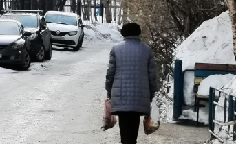 В Мурманской области выросли пенсии Пенсионерка