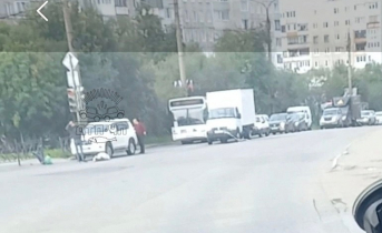 На перекрестке сбили человека в Мурманске Сбили человека