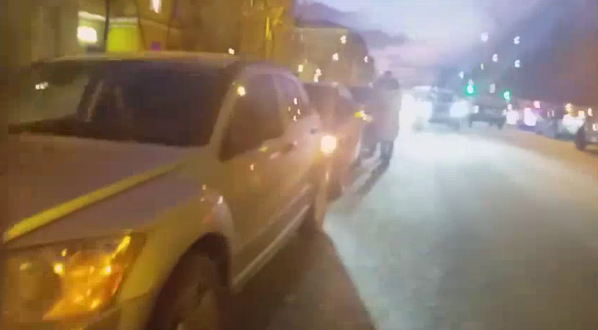 Водители встали в большой пробке из-за массовой аварии в Мурманске Авария