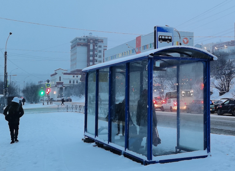 Автобусный маршрут в Мурманске перейдет на новое расписание Остановка