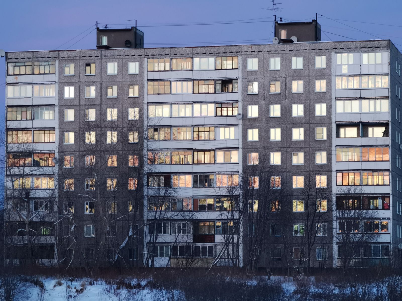 Десятки семей в Мурманске останутся без отопления Дом