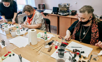 Никельчанки продемонстрируют северные сувениры Никельчанки продемонстрируют северные сувениры