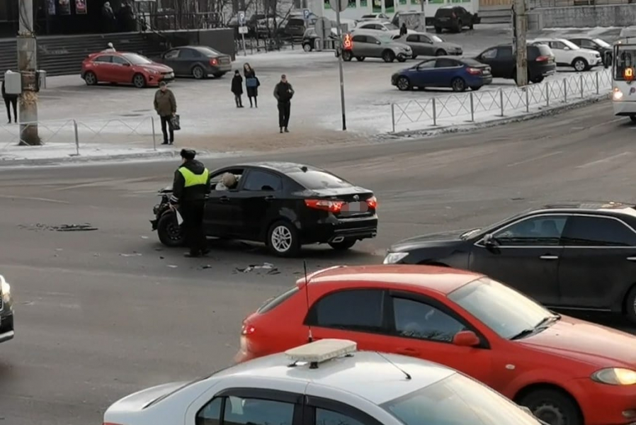 Последствия аварии в центре Мурманска попали на видео ДТП