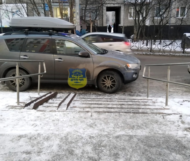 Мурманчане возмутились парковкой водителя Парковка