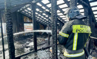 В коттеджном поселке Заполярья загорелся дом пожар