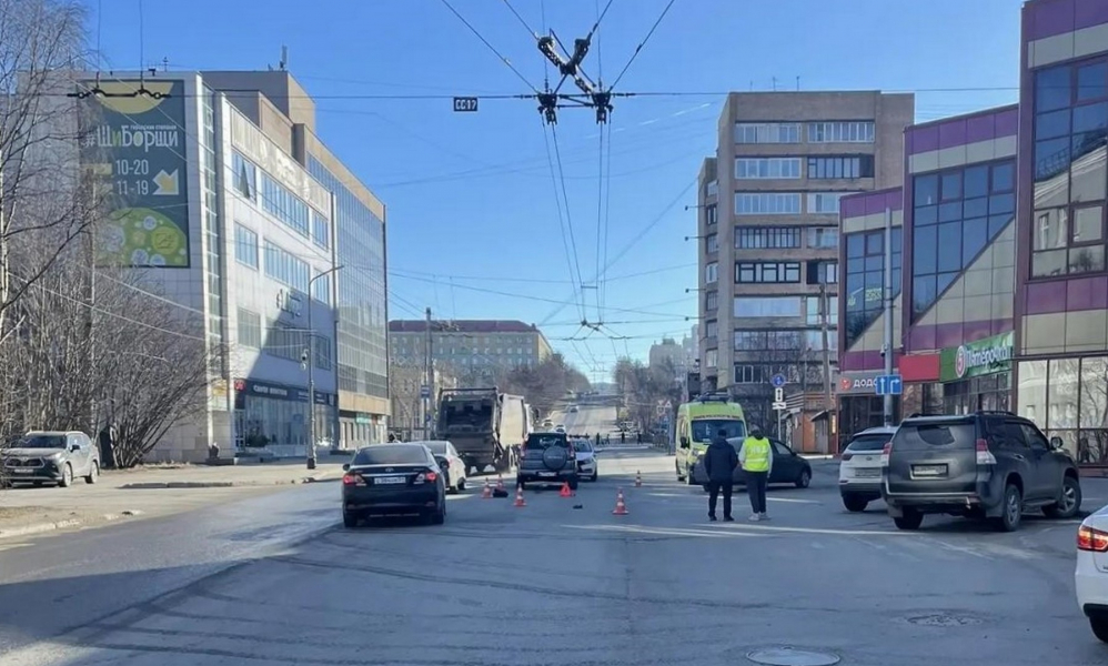В Мурманске возбудили дело после смертельного ДТП на улице Книповича ДТП