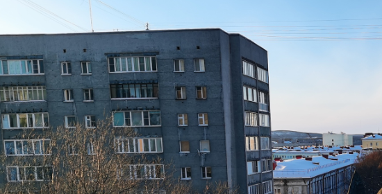 Преступник заставил мужчину продать квартиру в Мурманской области Квартира