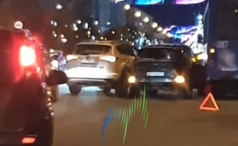 Последствия аварии с участием троллейбуса в Мурманске попали на видео ДТП