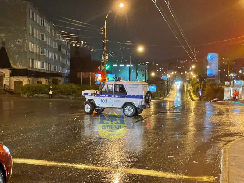 В Мурманске произошла серьезная авария с участием полицейского автомобиля ДТП