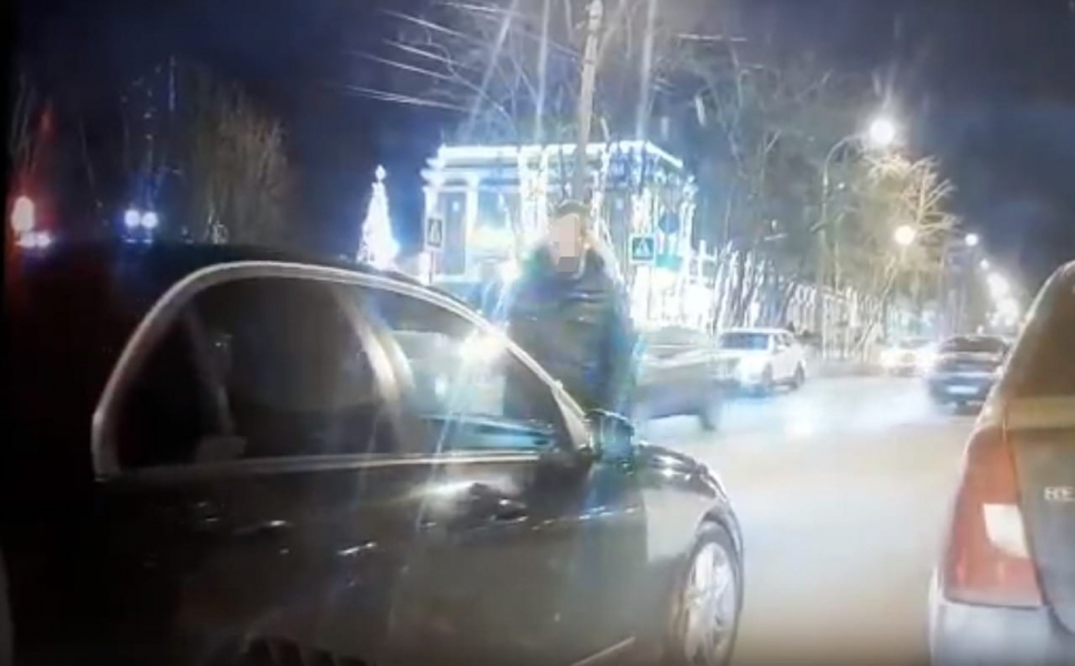 Скрывшегося с места ДТП мурманского водителя задержали ДТП