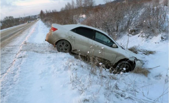 В Мурманской области автомобиль вылетел с трассы ДТП
