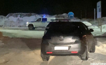 Рецидивиста поймали на дороге в Мурманской области Автомобиль
