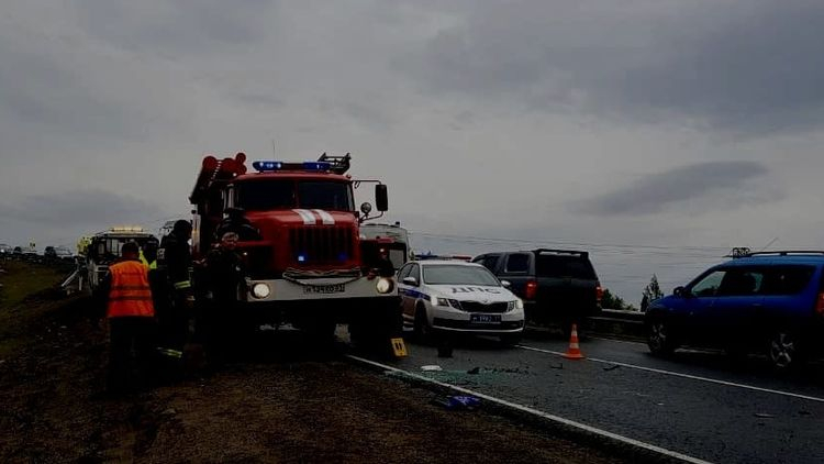 В страшной аварии на трассе в Мурманской области погиб пассажир ДТП