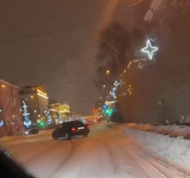 Опасное вождение в Мурманске Автомобиль