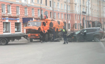 Последствия серьезной аварии в Мурманске попали на видео ДТП